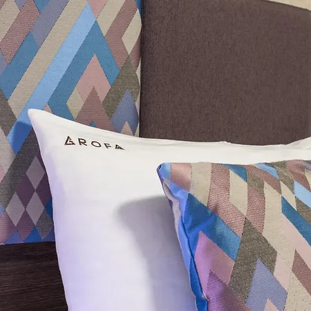Private In Grofa 3 поверх Hotel *
