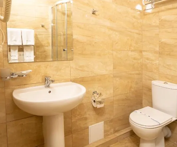 Private In 3 поверх Hotel *