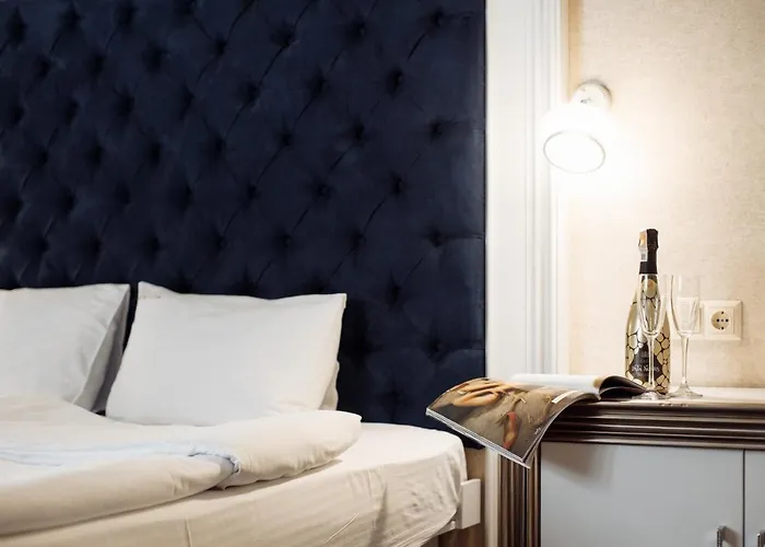 Hotel Private In 3 поверх *