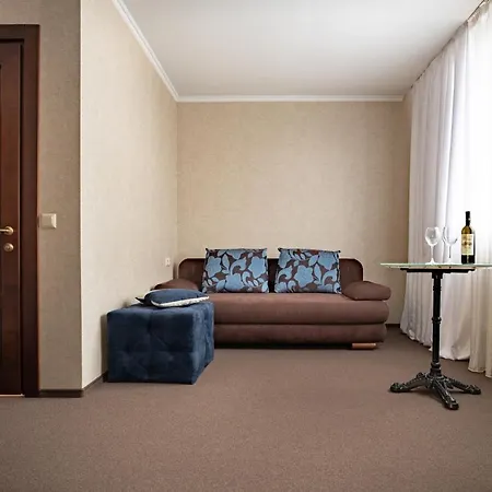 Private In Grofa 3 поверх Μπούκοβελ