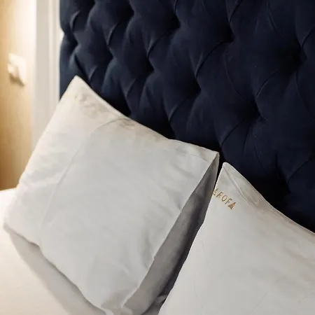 Private In 3 поверх بوكوفِل