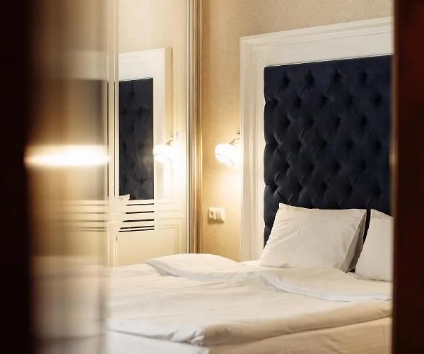 Hotel Private In 3 поверх *