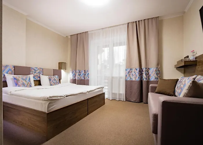 Private In 3 поверх Hotel *